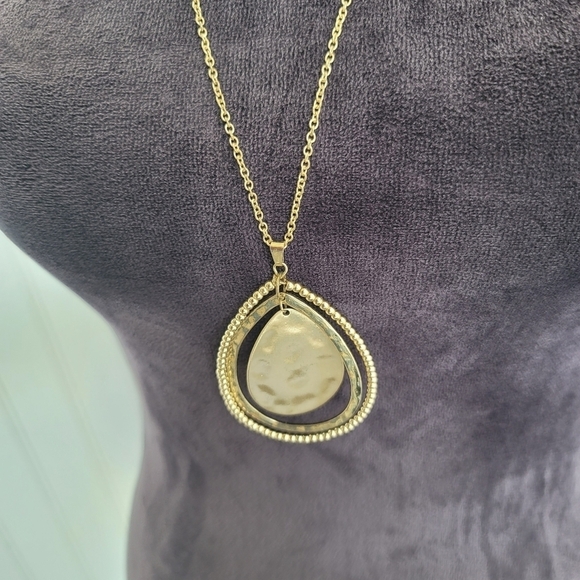 Vintage Gold Tone Oval Layered Pendant Necklace Size 22" - Picture 7 of 9